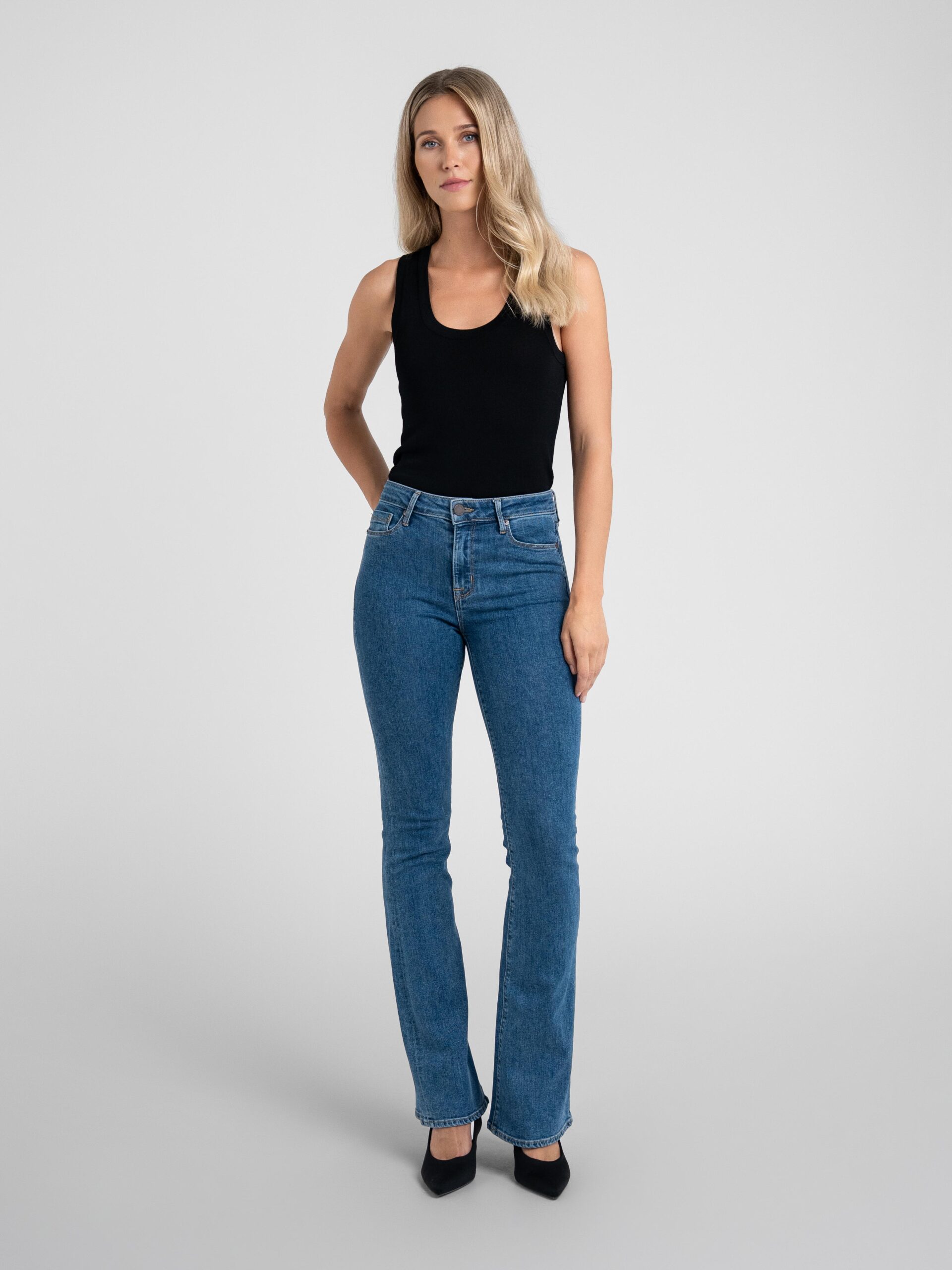 Bombshell Bell In Pacific