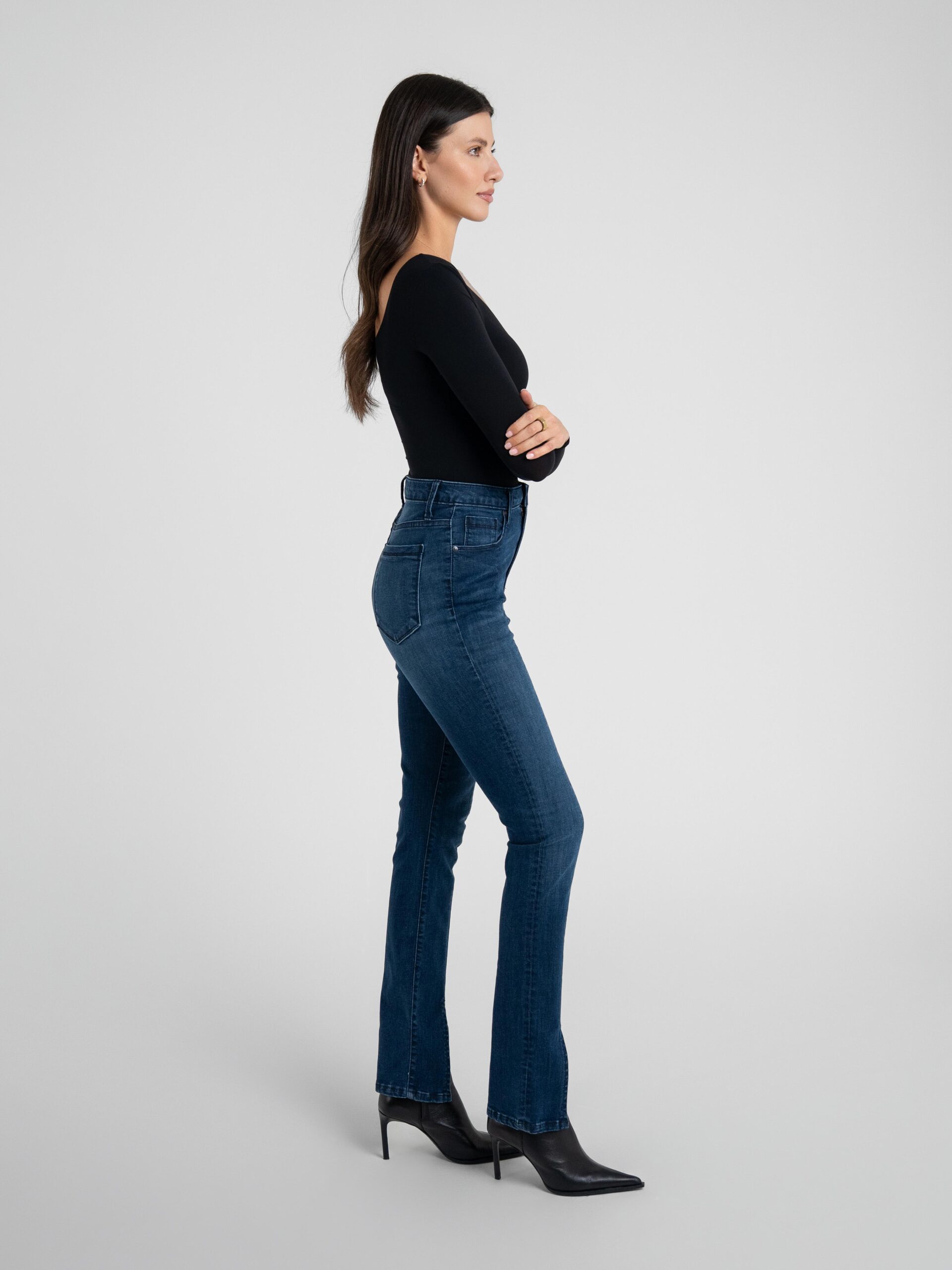 Bombshell Runaround Sue w/Front Slit in Midnight