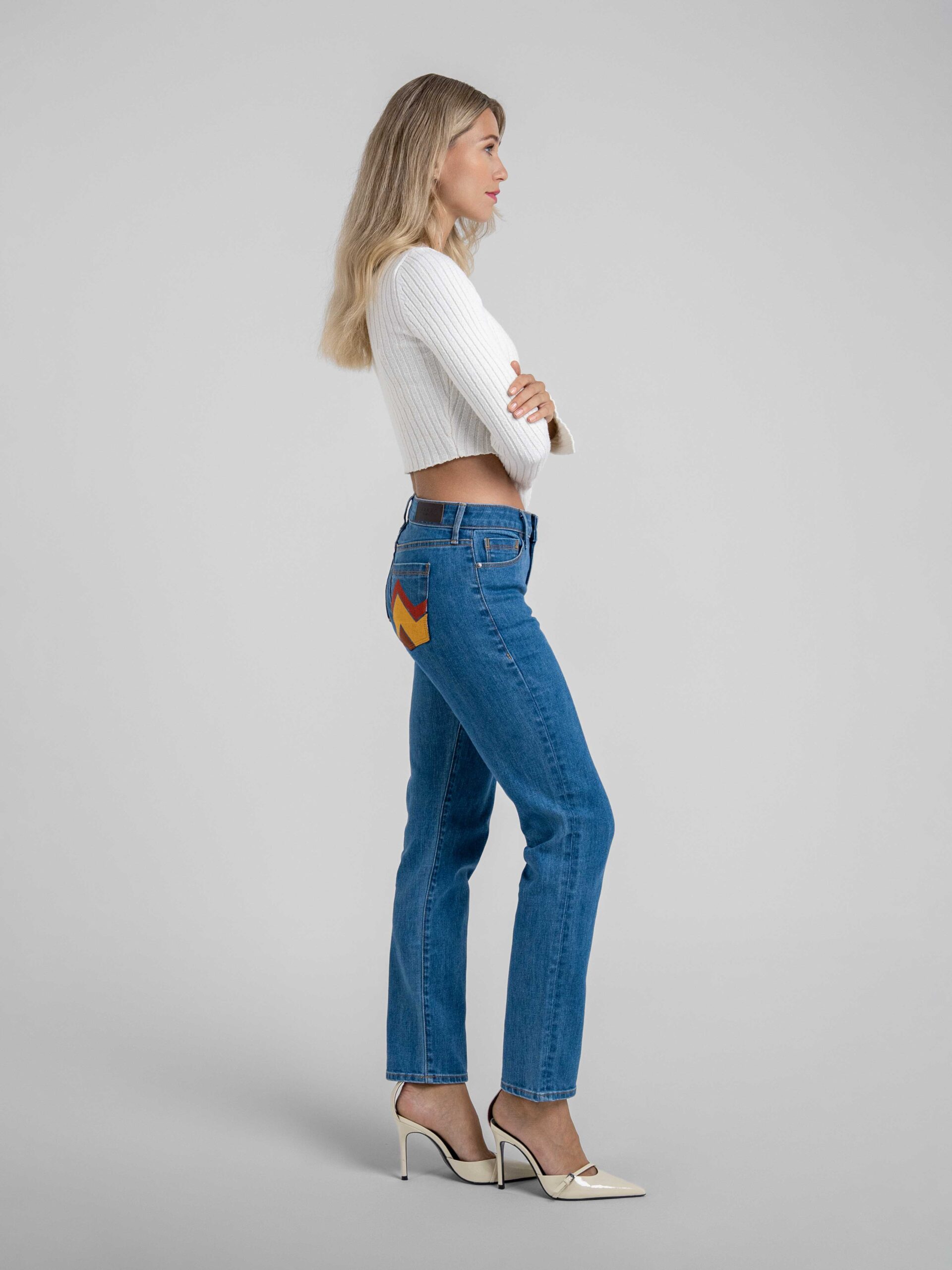 Runaround Sue w/Embroidery Pocket in Fairchild