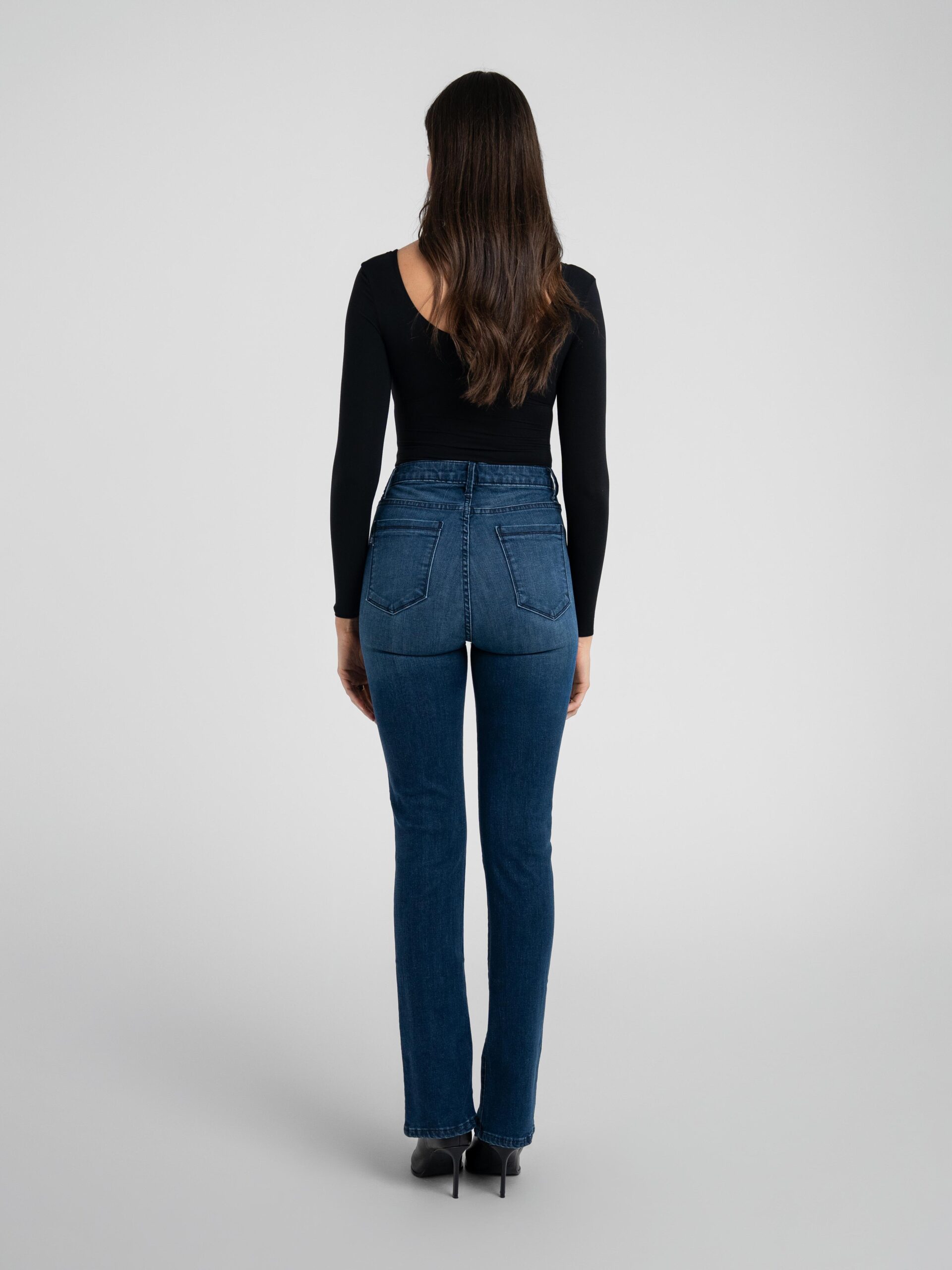 Bombshell Runaround Sue w/Front Slit in Midnight