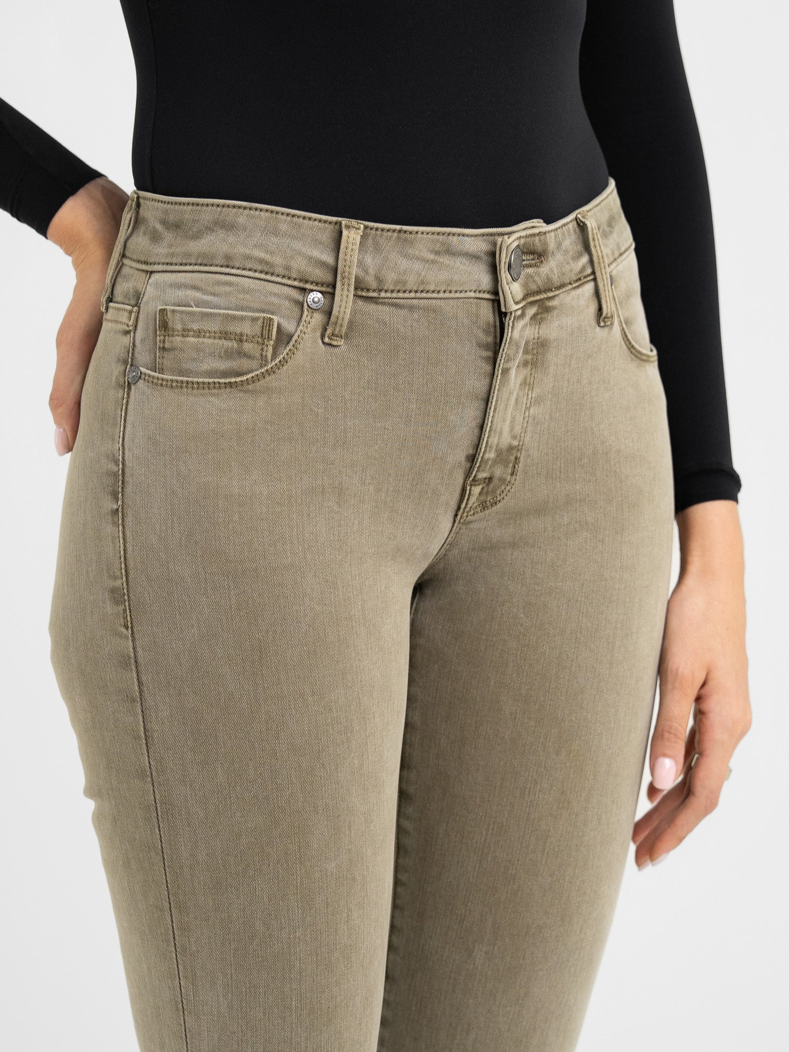 Runaround Sue in Army