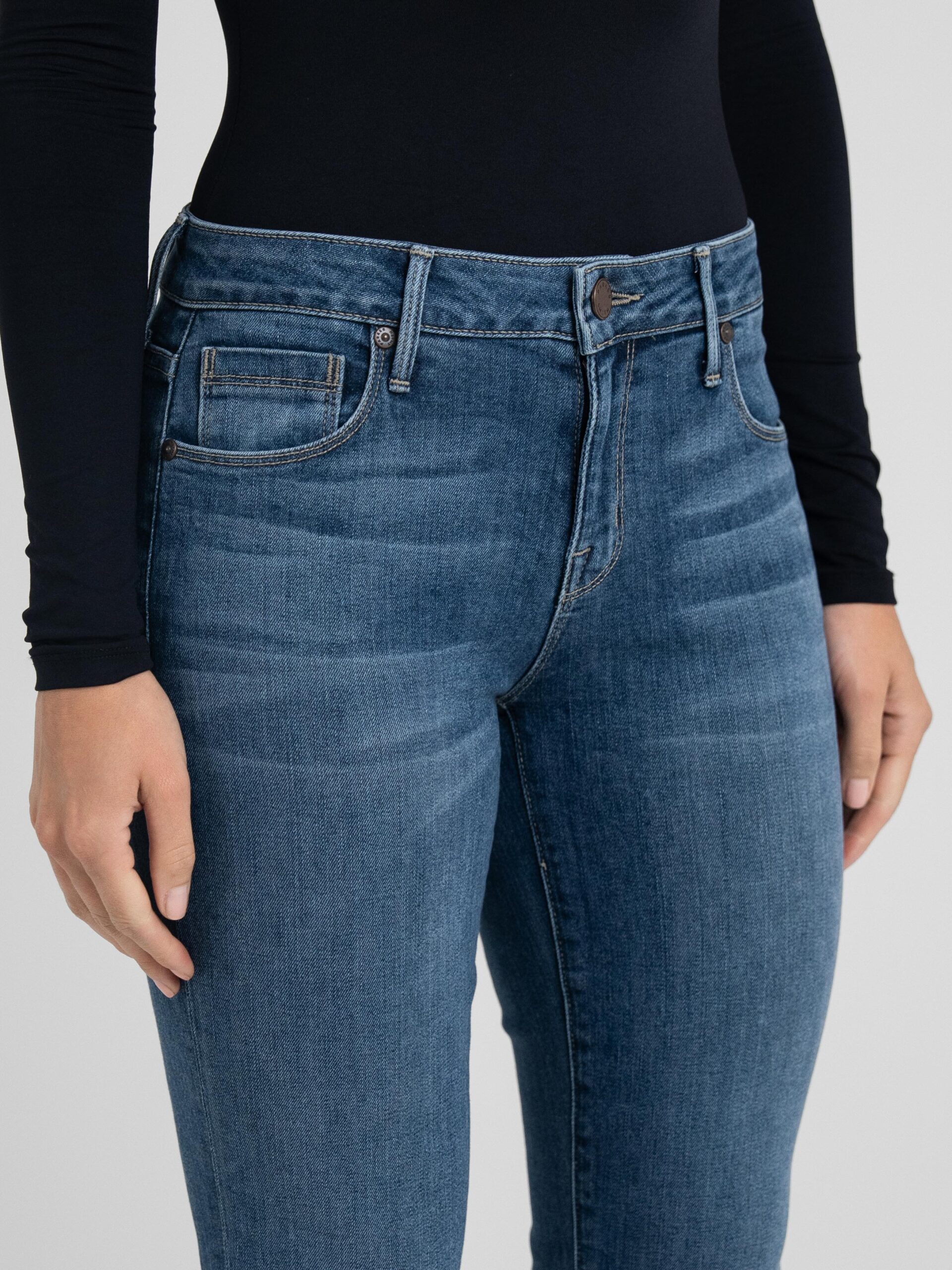 Runaround Sue in Gash