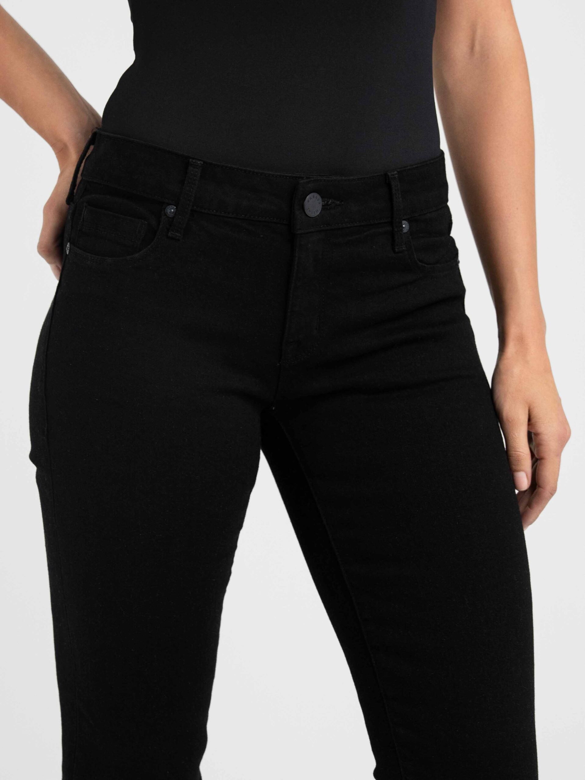 Runaround Sue in Stallion