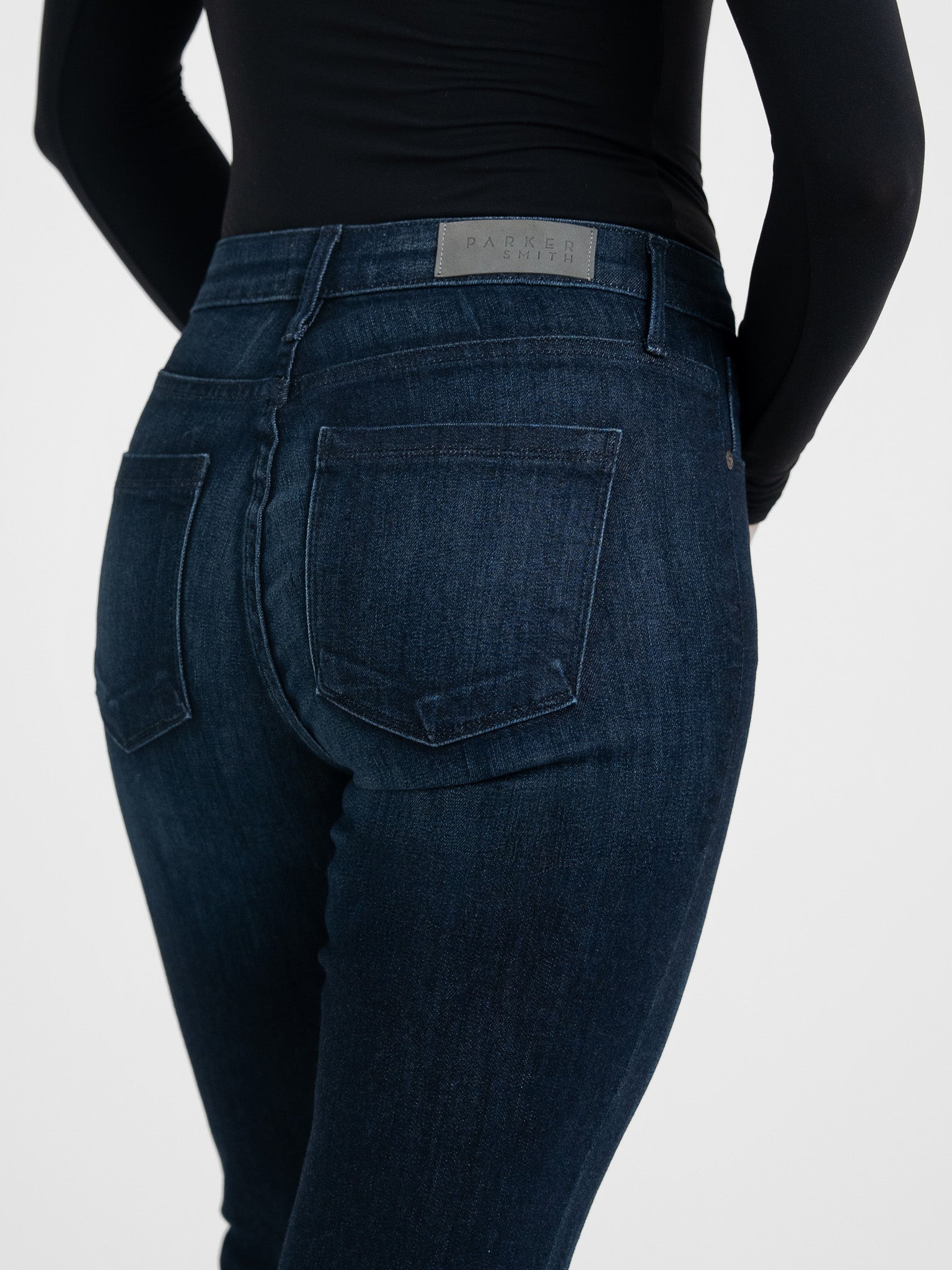 Bombshell Runaround Sue Dark Shale