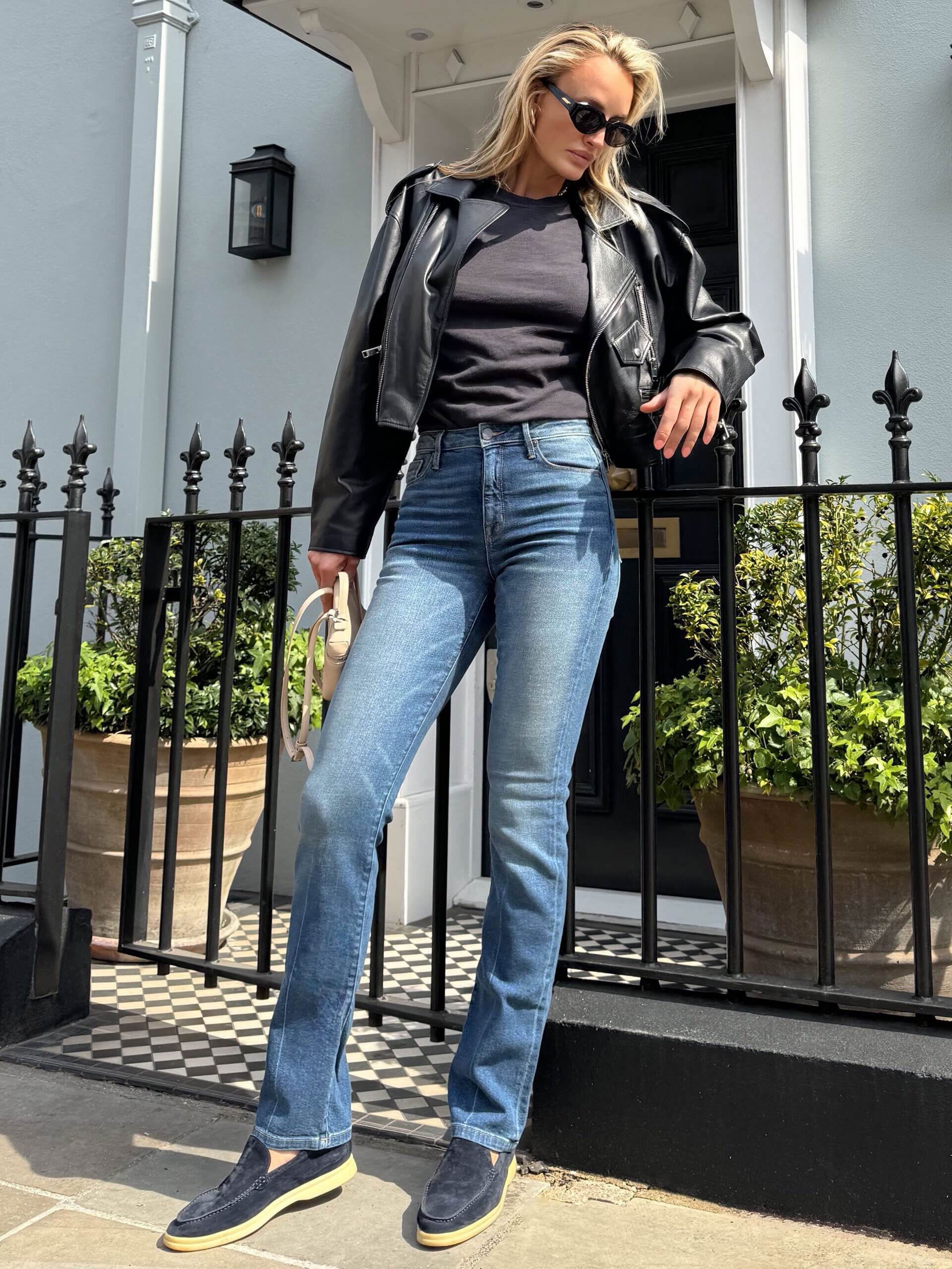 Bombshell Straight in La Jolla