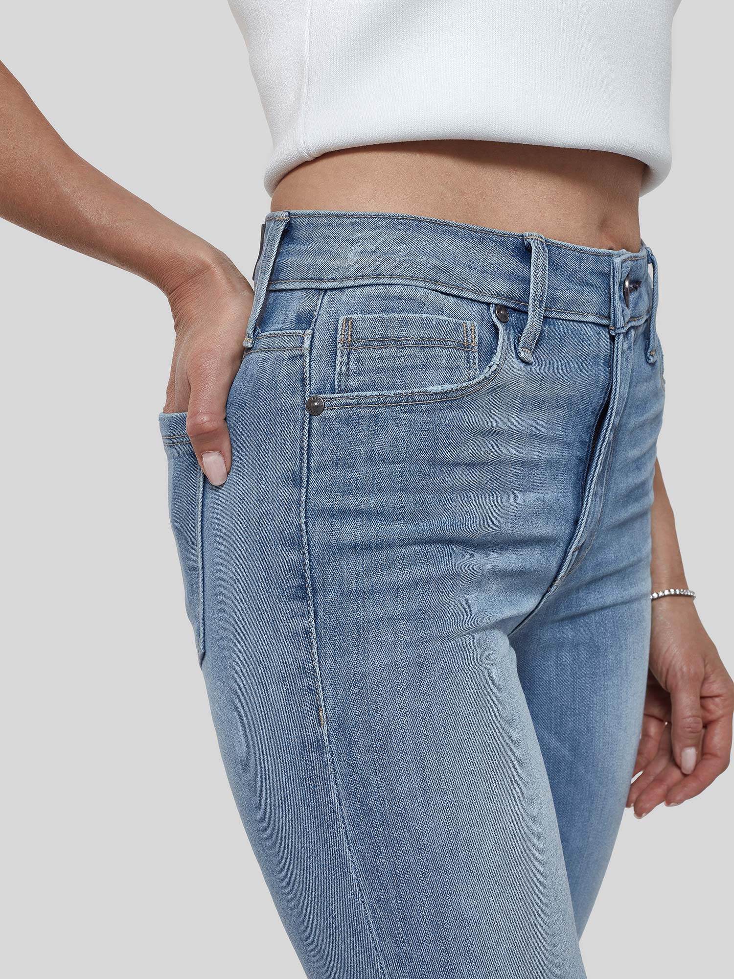 Bombshell Bell in Laguna