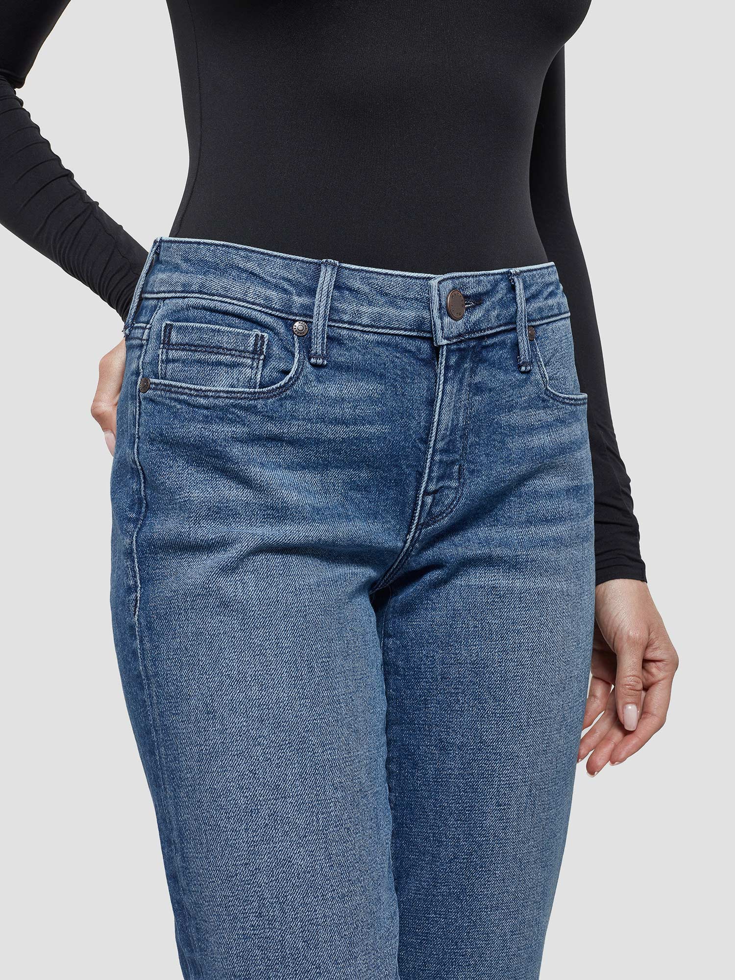 Bowery Crop Straight w/Raw Cuff in Isla