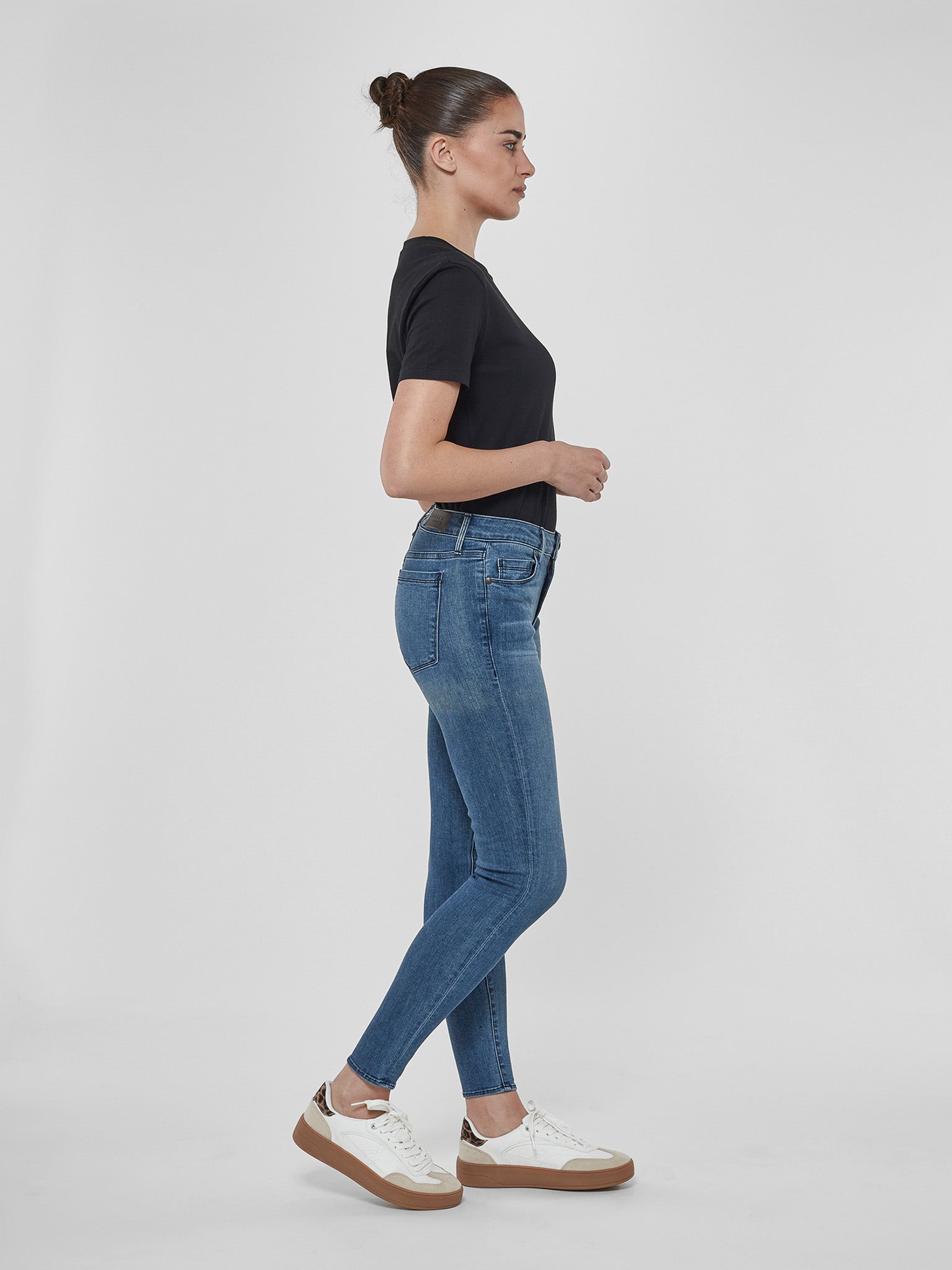 Bowery Skinny in Shoreline