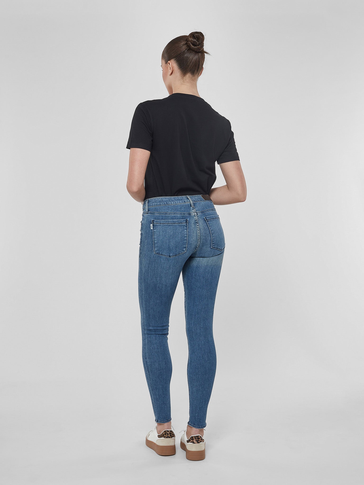 Bowery Skinny in Shoreline