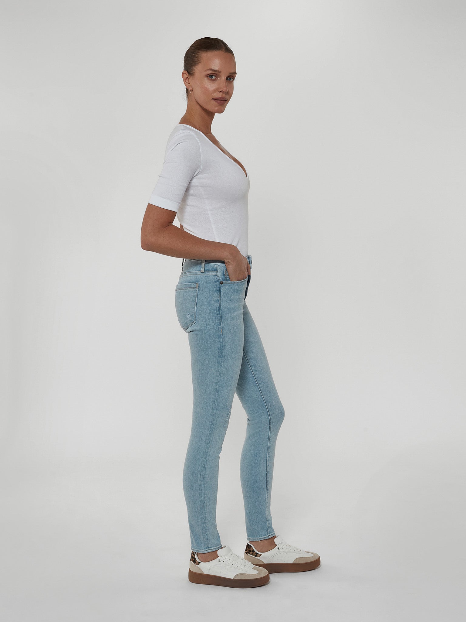 Kam Skinny in Malibu Distressed