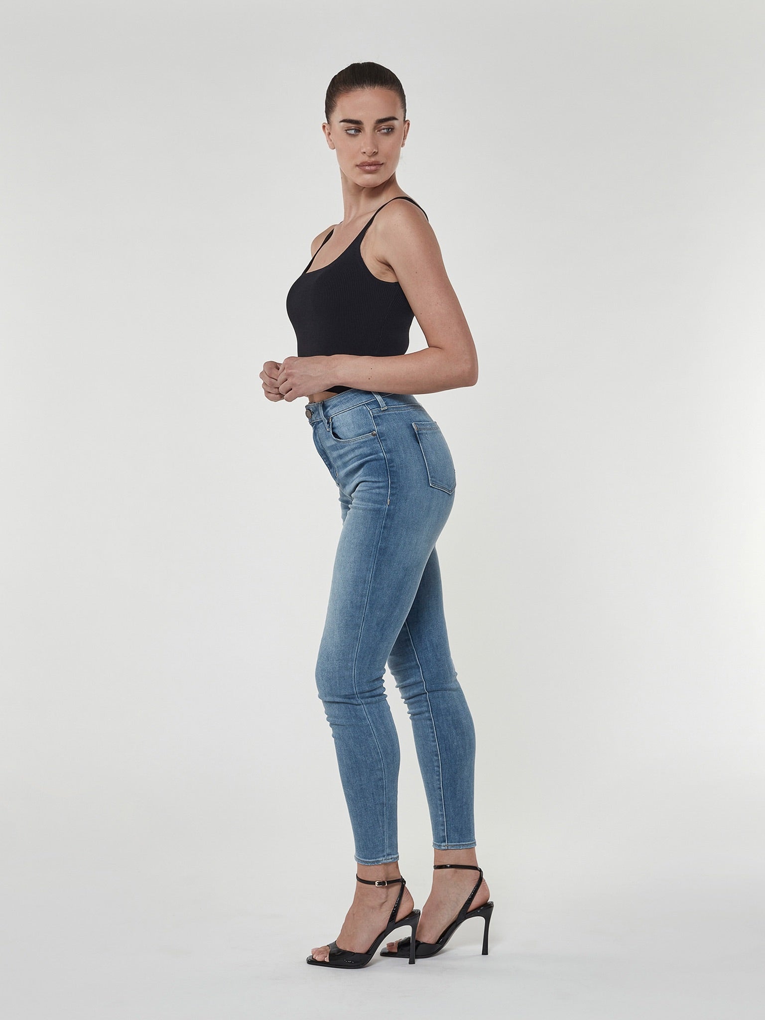 Super Bombshell Skinny in Laguna