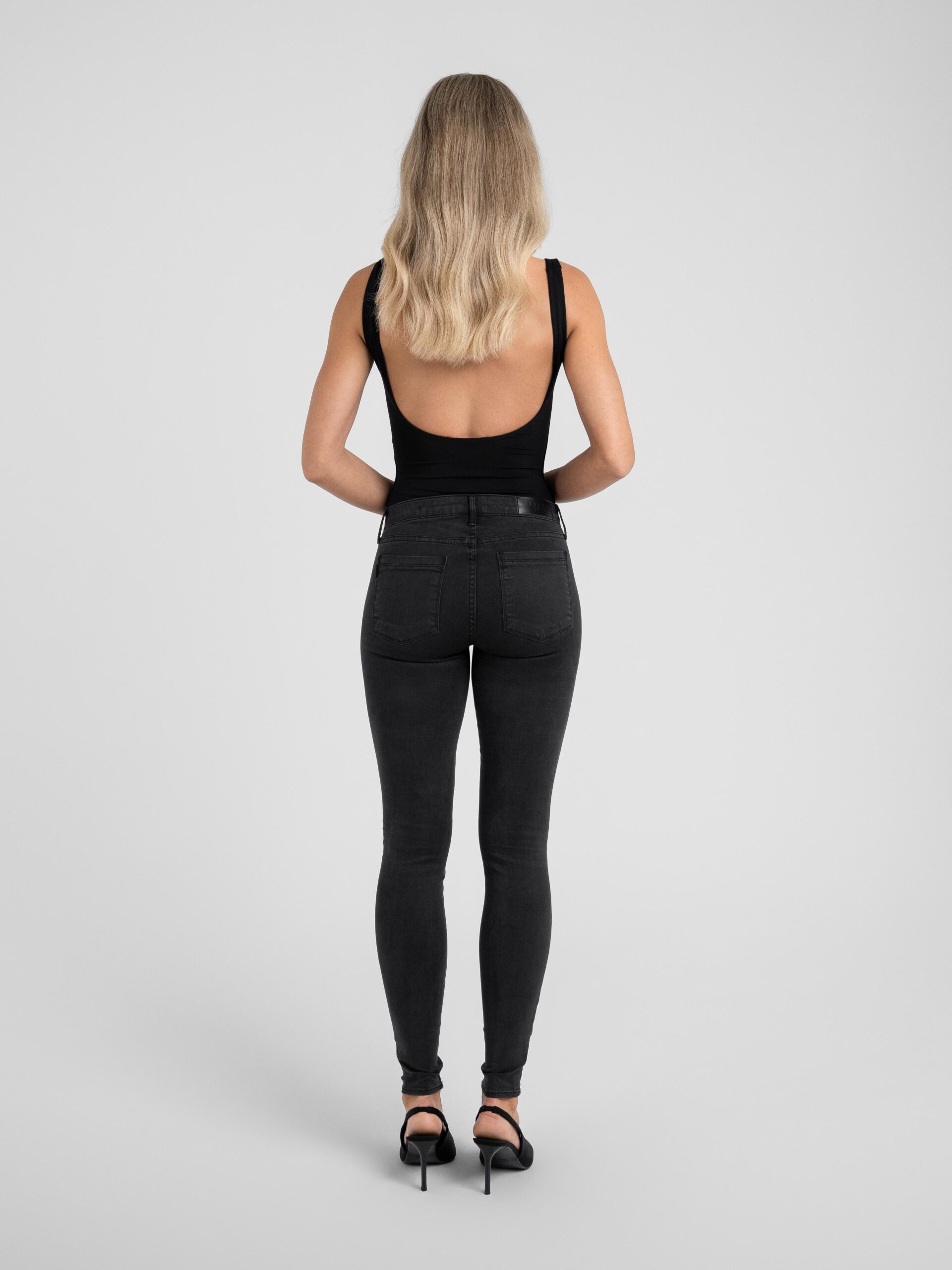 Kam Skinny in Phantom Destroyed