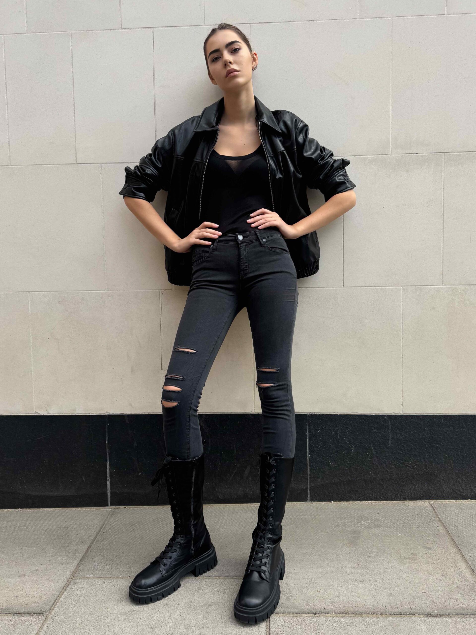 Kam Skinny in Phantom Destroyed